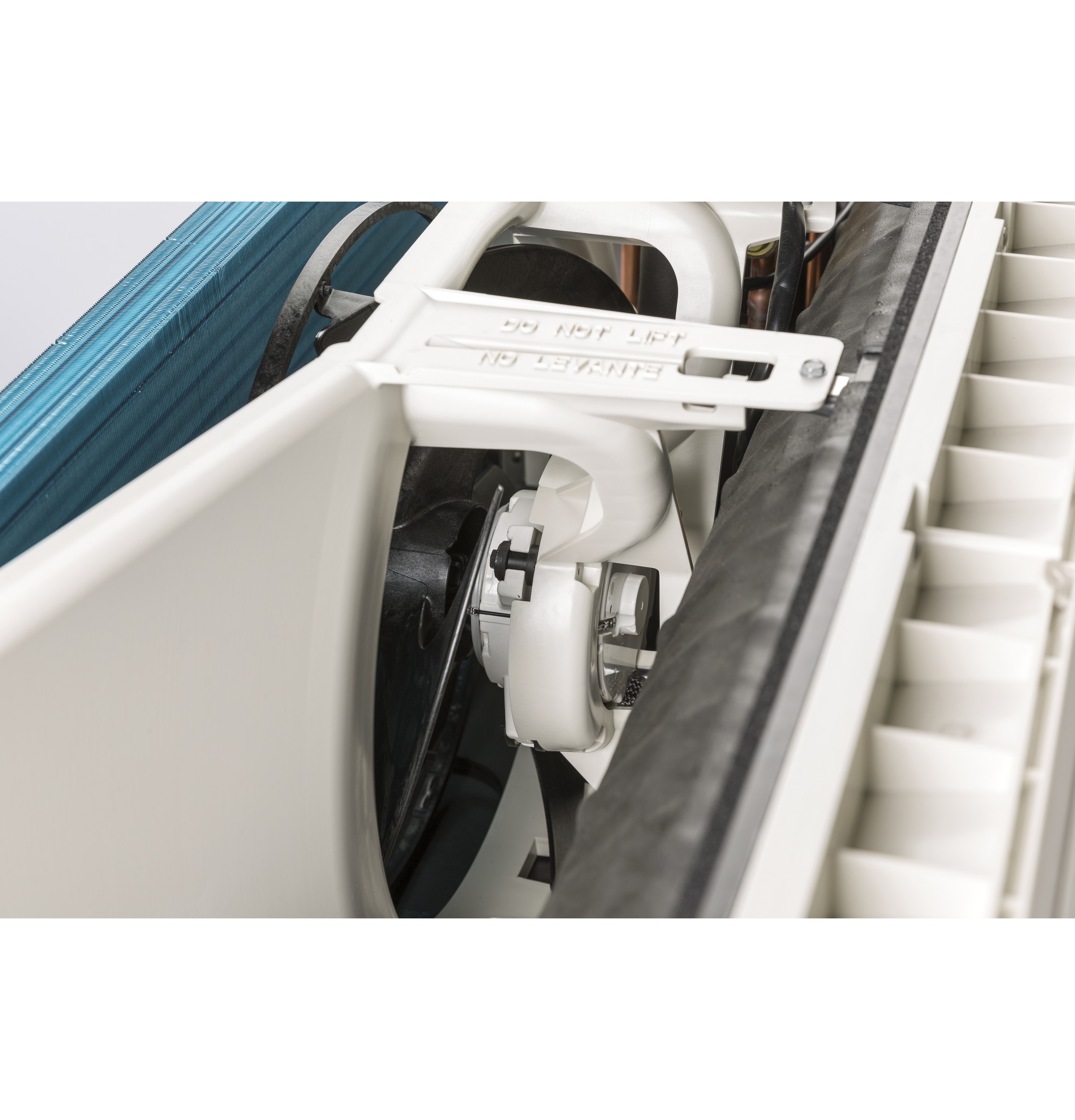 GE Zoneline® AZ65H12DAB Heat Pump Unit 12,000 BTU, 230/208 Volt GE Zoneline® AZ65H12DAB Heat Pump Unit 12,000 BTU, 230/208 Volt